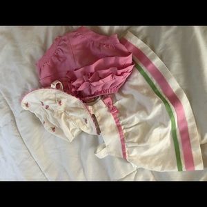 6-12 month top, bloomers & sun hat 🦩